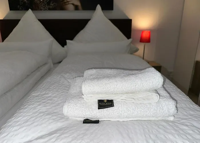 Modern Neuburg D - - 2 Zimmer, Parkplatz, Balkon, Wi-fi, 2 Tv, Dusche, Kueche Neuburg an der Donau