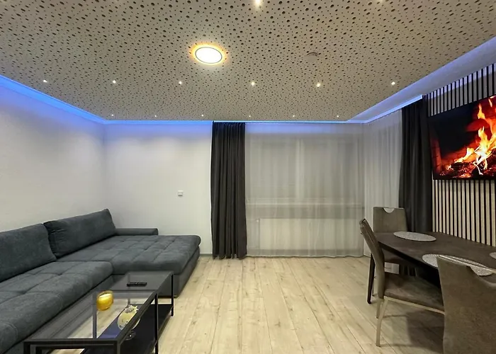 Modern Neuburg D - - 2 Zimmer, Parkplatz, Balkon, Wi-fi, 2 Tv, Dusche, Kueche Apartman