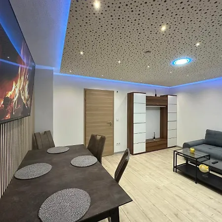 Modern Neuburg D - - 2 Zimmer, Parkplatz, Balkon, Wi-fi, 2 Tv, Dusche, Kueche *