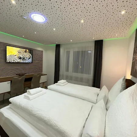 Modern Neuburg D - - 2 Zimmer, Parkplatz, Balkon, Wi-fi, 2 Tv, Dusche, Kueche Apartment Neuburg an Der Donau