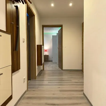 Apartment Modern Neuburg D - - 2 Zimmer, Parkplatz, Balkon, Wi-fi, 2 Tv, Dusche, Kueche *